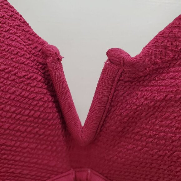 Target Women's Burgundy Textured‎ Plunge Neck Underwire Swim Top Bikini Size 34C - Picture 2 of 7